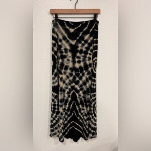 Popular Basics Black and Cream Tie-Dye Maxi Skirt
